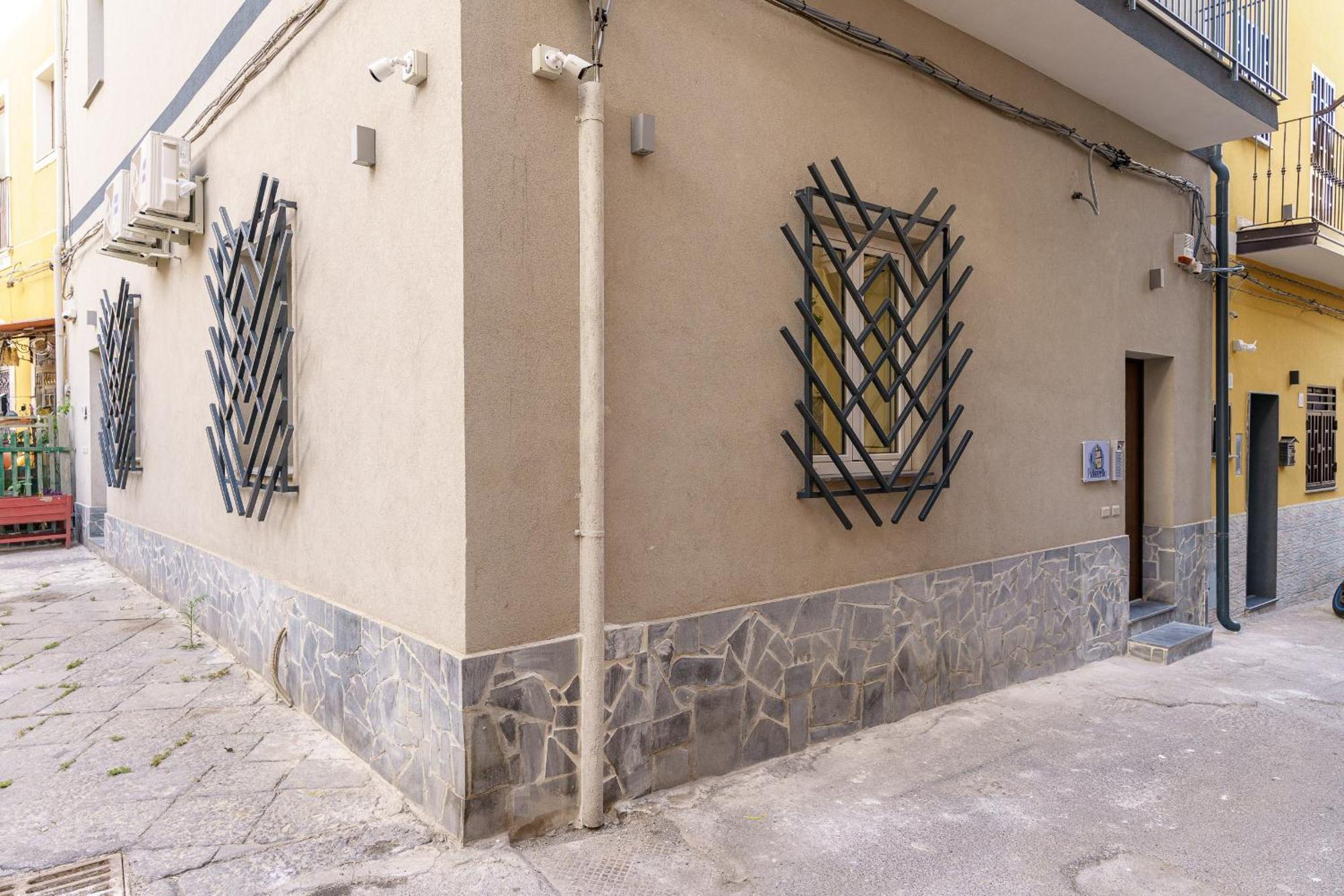Al Palazzetto - Il Carretto * Aeroporto di Catania Fontana Rossa